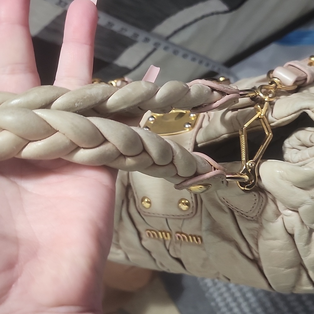 Miu Miu Cream Mpatelasse Leather Women's Bag - Picture 8 of 16